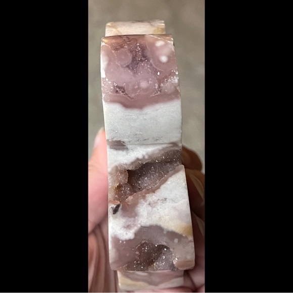 ✨ HP ✨ Pink Amethyst ✨ Paw 🐾 Carving; LOTS of Druzy ✨ - Picture 3 of 11